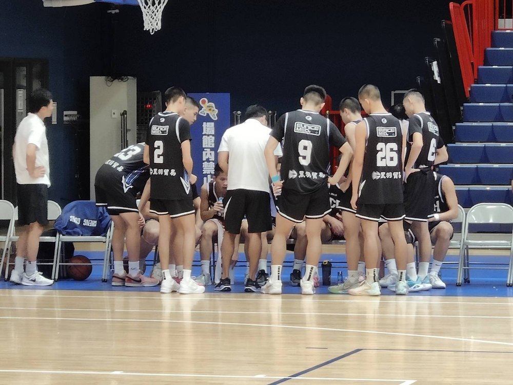 Taipei Municipal Chenggong High School advances to the HBL Top 12 Playoffs